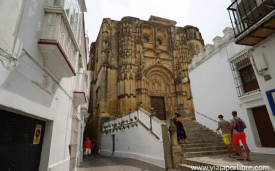 Explora el Casco Histórico de Los Arcos